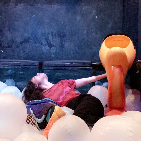 Meet your Posher, Beth - Picture 1 of 1